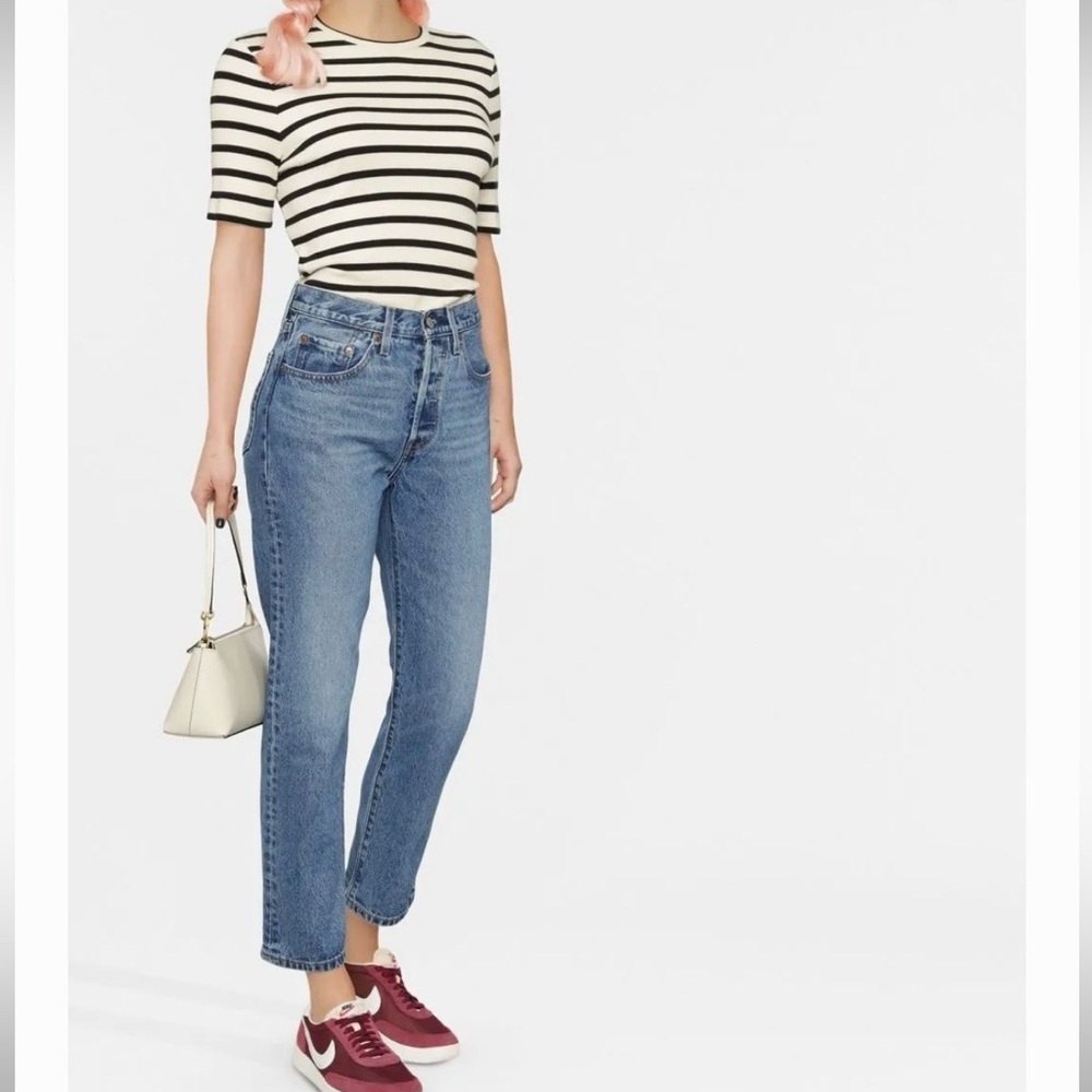 Levi's 501 Button Fly Straight Leg Cropped Jeans Size 27